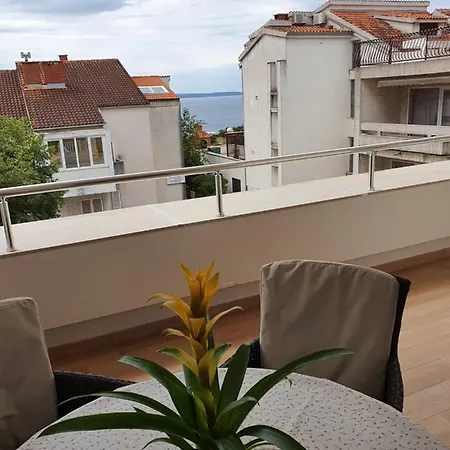 ティナ スプリト