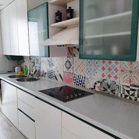 ティナ アパート スプリト