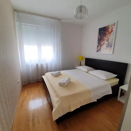 Tina Apartament *